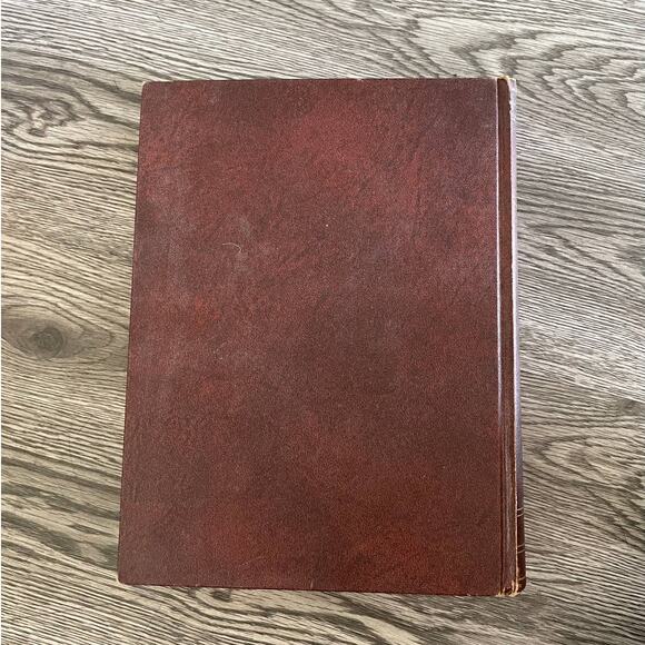 Vintage Leather-Bound Textbook - Urban and Land Development 1973 - Picture 4 of 4